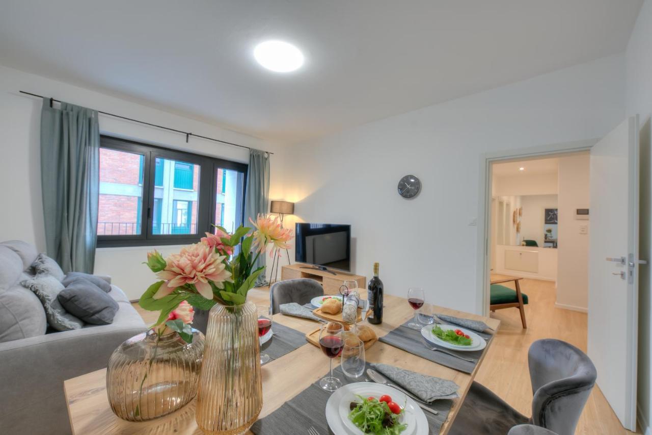 Boutique Apartments - Happy Rentals Lugano Bagian luar foto